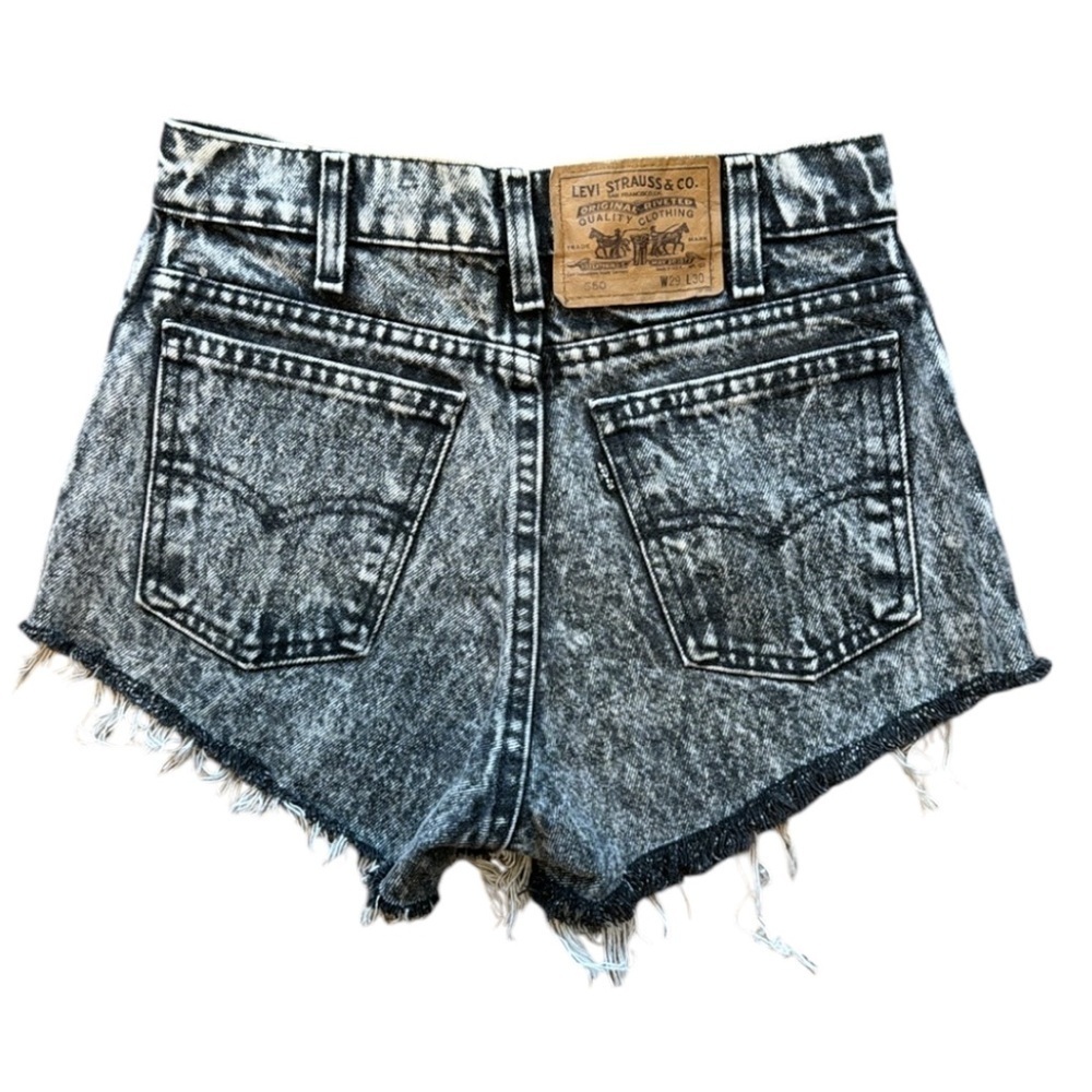 Vintage LEVI'S 550 Black Frayed Raw Edge Jean Shorts‎ Waist 29